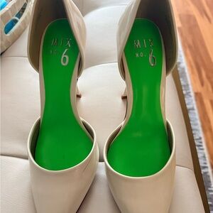 Mix No. 6 Cream Pointed D'Orsay Heels with Bright Green Insole